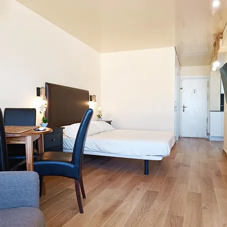 Tam9 - Nuevo, Wifi, Vistas Al Mar, 1 Linea De Playa, Puerto Deportivo Puerto Marina, Apartment Benalmadena